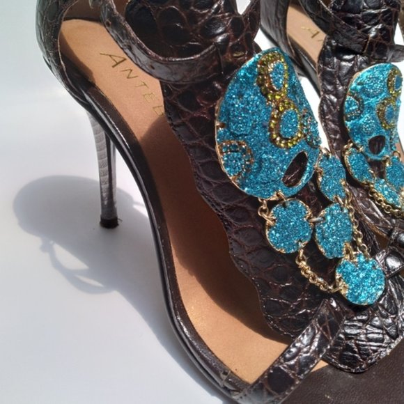 NWOT | ANTEBI | Leather and jewelry Sandal - Picture 3 of 5